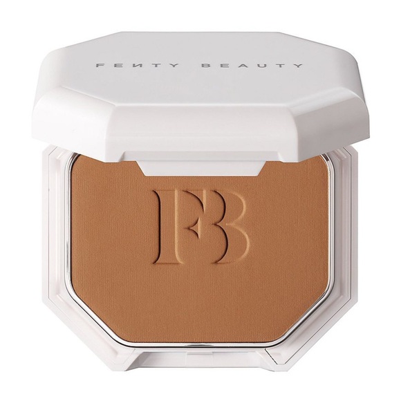 Fenty 390 Pro Filt’r Soft Matte Longwear Powder Foundation - Picture 1 of 6
